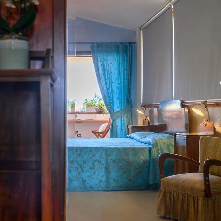 Hotel Ristorante Cavaliere Scario Bagian luar foto