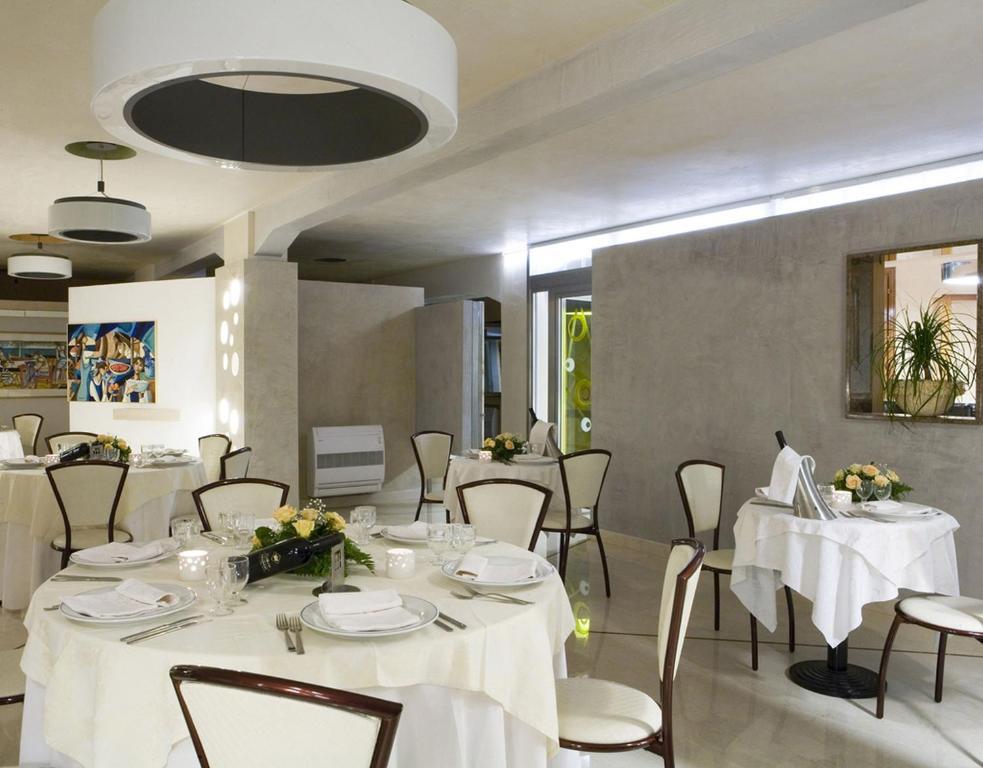 Hotel Ristorante Cavaliere Scario Bagian luar foto