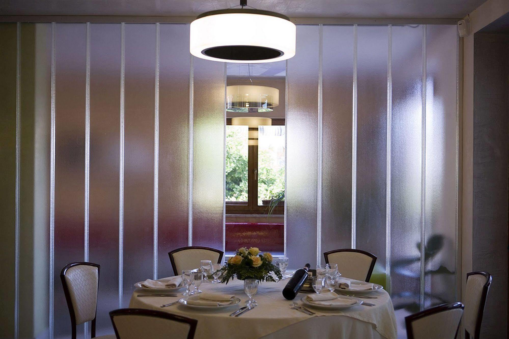 Hotel Ristorante Cavaliere Scario Bagian luar foto