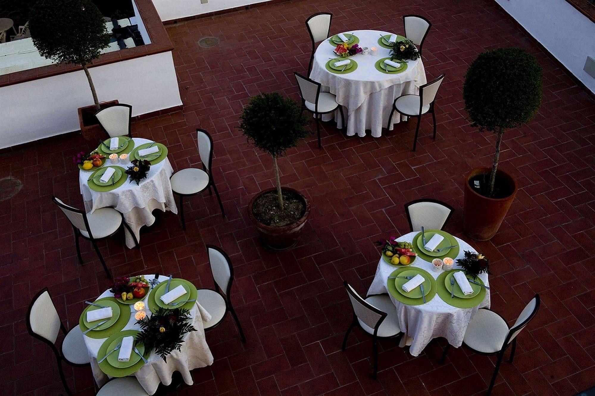 Hotel Ristorante Cavaliere Scario Bagian luar foto