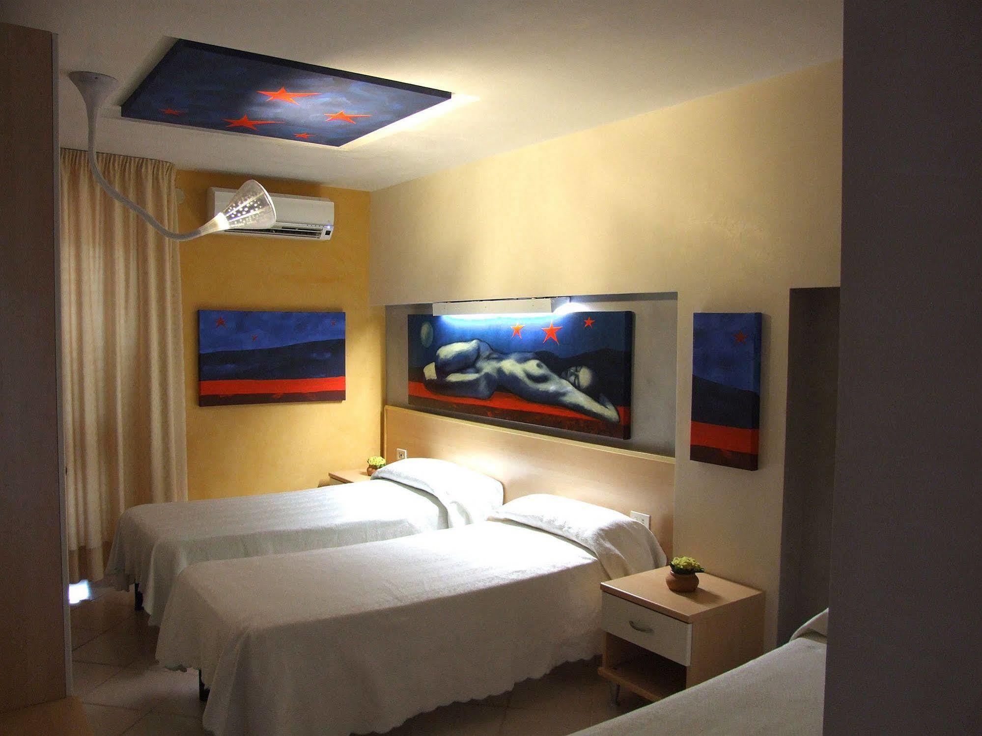 Hotel Ristorante Cavaliere Scario Bagian luar foto